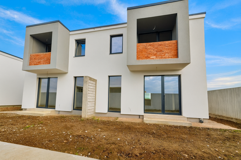 Casa Tunari, complex Teilor 77, vile individuale, pret fara tva