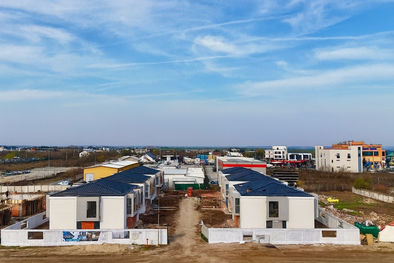 Casa Tunari, complex Teilor 77, vile individuale, pret fara tva